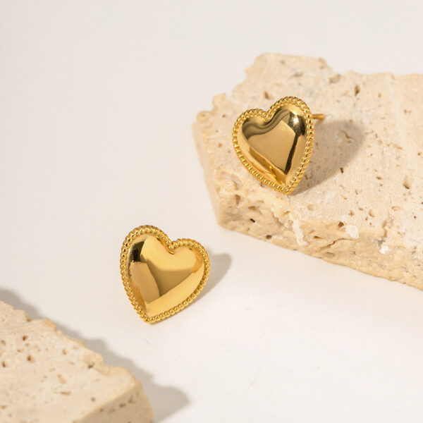 Ruth Heart Gold Earrings - Image 3