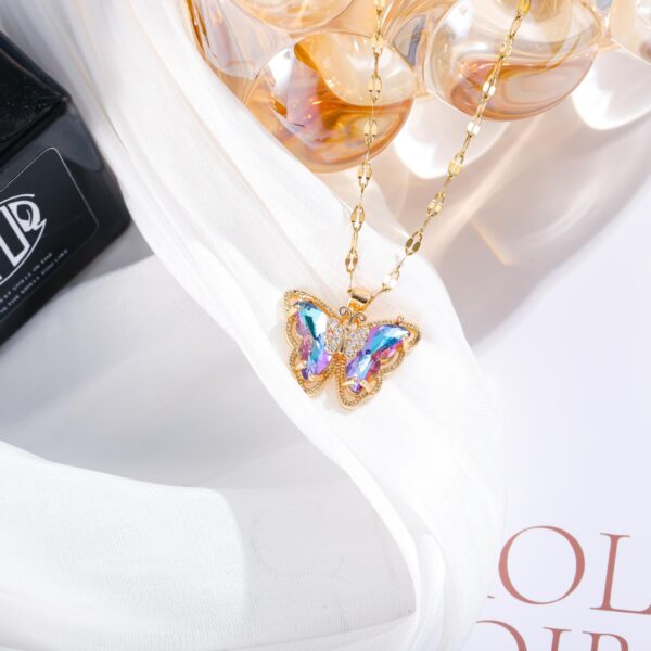 Necklace Female Micro Inlaid Zircon Butterfly Fashion Simple Clavicle Chain - Image 4