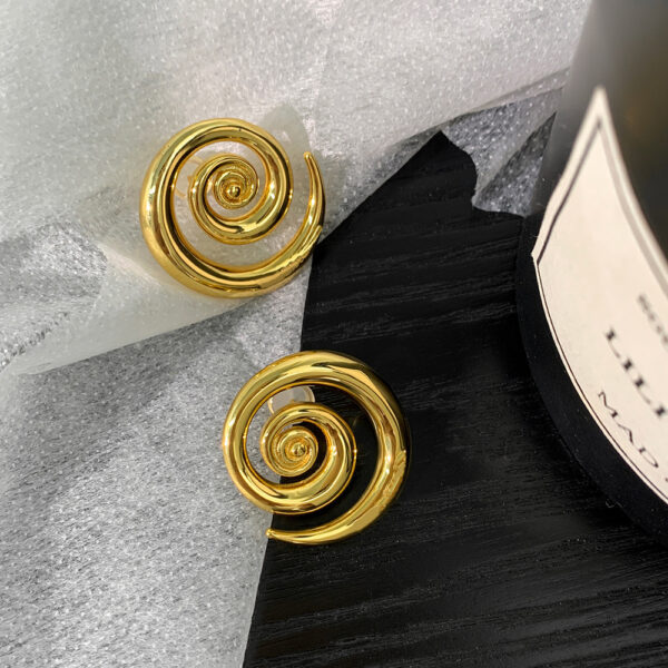 Geometric Rotation 18K Gold Earrings - Image 8