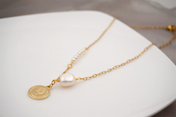 Women's Personality Pearl Clavicle Chain - Image 8