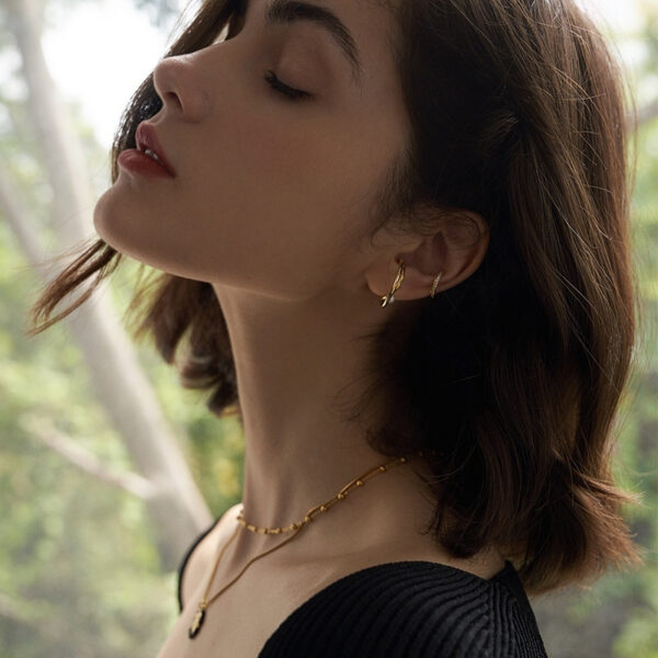 Simple Line Pearl Ear Clip Temperamental Minority Design Earrings - Image 3