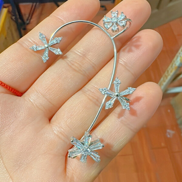Rotating Flower Ear Hanging No Piercing Ear Hooks Ear Hanging - Image 4