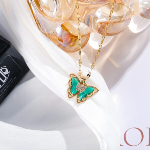 Necklace Female Micro Inlaid Zircon Butterfly Fashion Simple Clavicle Chain - Image 2