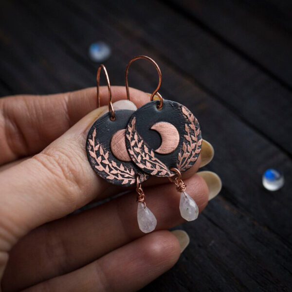 Retro Round Red Copper Carved Crescent Moon Leaf Earrings - Image 2