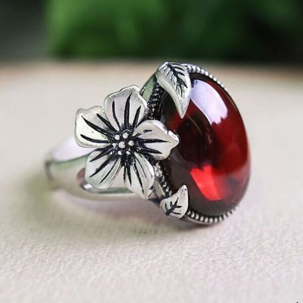 Women's Fashion Retro Characteristic Distressed Ring - Image 5