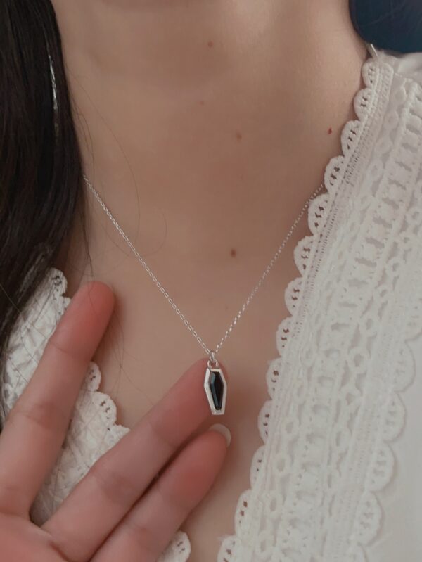 Vintage Black Agate Vampire Coffin Necklace - Image 9