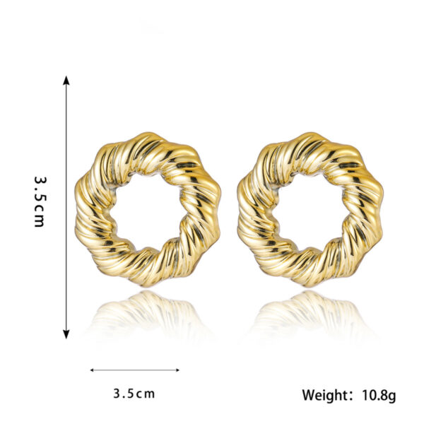 Women's Exaggerated Twisted Twist Circle Personality Gold-plated Hollow Stud Earrings - Image 9