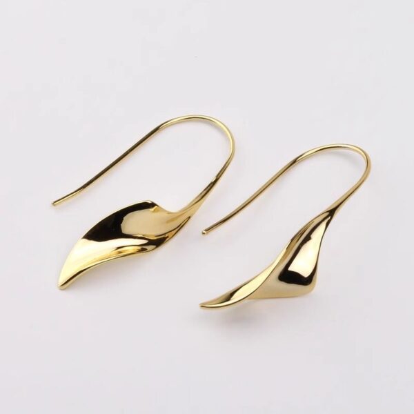 Niche Temperament Earrings Light Luxury Advanced Design Sense - Image 3