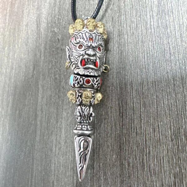 Domineering Personalized Ethnic Style Distressed Pendant Pendant - Image 9