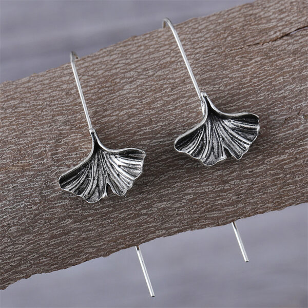 Personality Art Temperament Leaf Earrings - Image 2