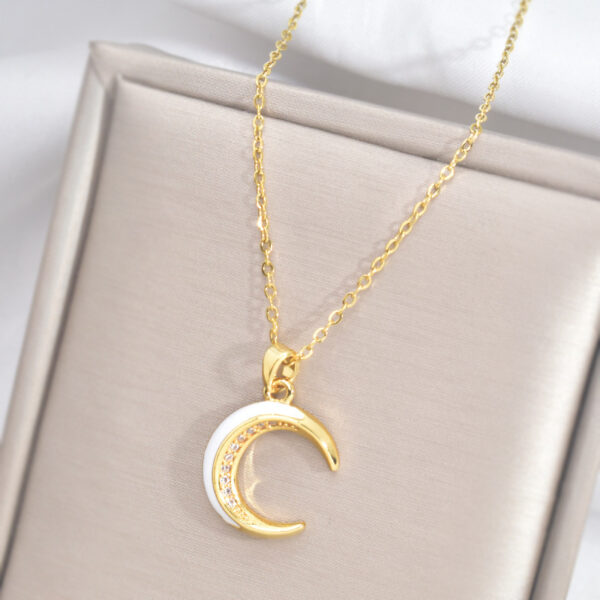 New Light Luxury And Simplicity Fashion All-match Moon Necklace For Women - Image 2