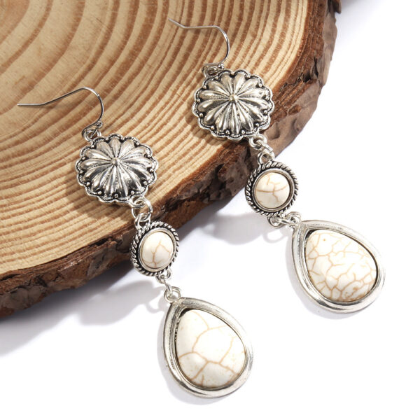 European And American Style Vintage Earrings - Image 2