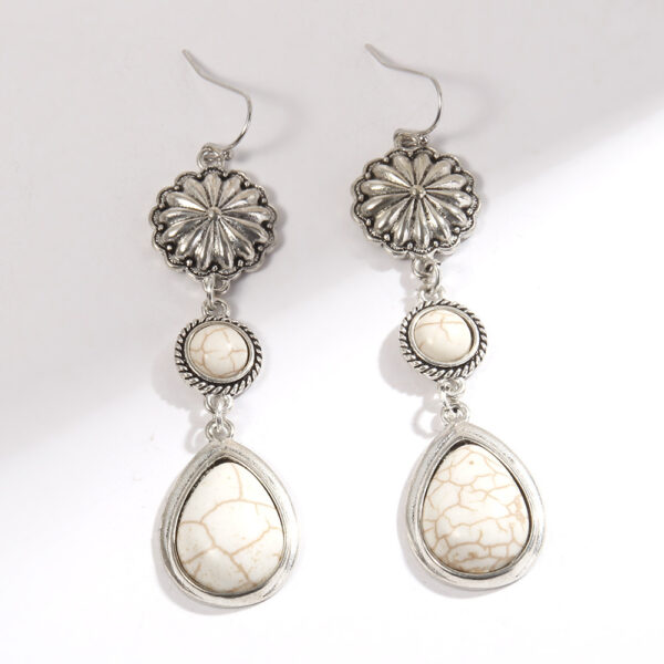 European And American Style Vintage Earrings - Image 5