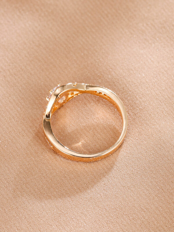Snow Snowflake Micro Setting Ring - Image 4
